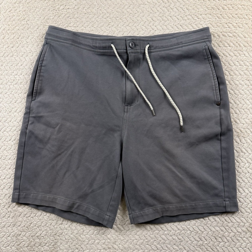 Vuori Men's Shorts XL (36) Gray Performance Casual Golf luxury Active wear V3001